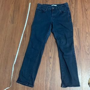Levi’s Straight Leg Jeans